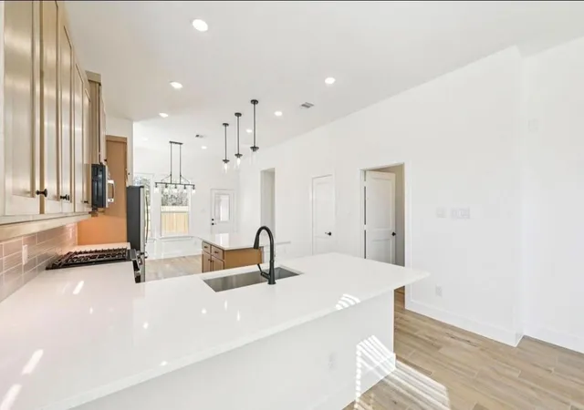 Photo 4 of Single family home for sale at 12802 Meadow Wind Way, Conroe, TX 77302 | MLS# 38949342 | Listing updated on 2026-09-19