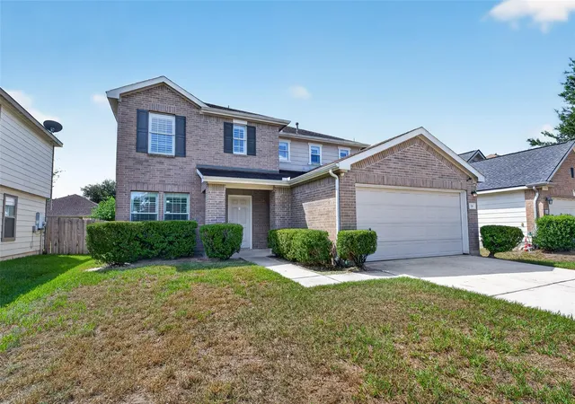 Single family home for sale at 318 Remington Hts Dr, Houston, TX 77073 | MLS# 85842567