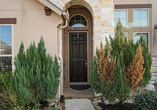 Photo 3 of Single family home for sale at 20131 Cascading Fls Blvd, Cypress, TX 77433 | MLS# 59034961 | Listing updated on 2026-09-11
