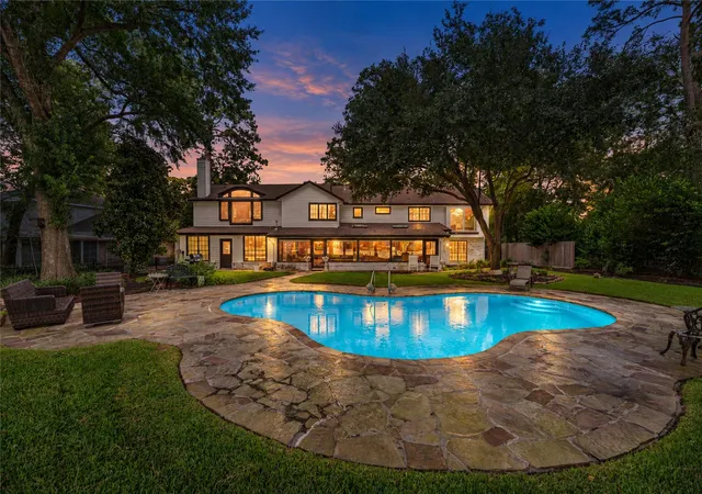 Photo 3 of Single family home for sale at 13131 Holston Hills Dr, Houston, TX 77069 | MLS# 26971875 | Listing updated on 2026-09-26