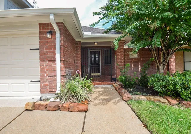 Photo 2 of Sale Pending at 4134 Deerfield Village Dr, Houston, TX 77084 | MLS# 30155433 | Listing updated on 2026-09-17