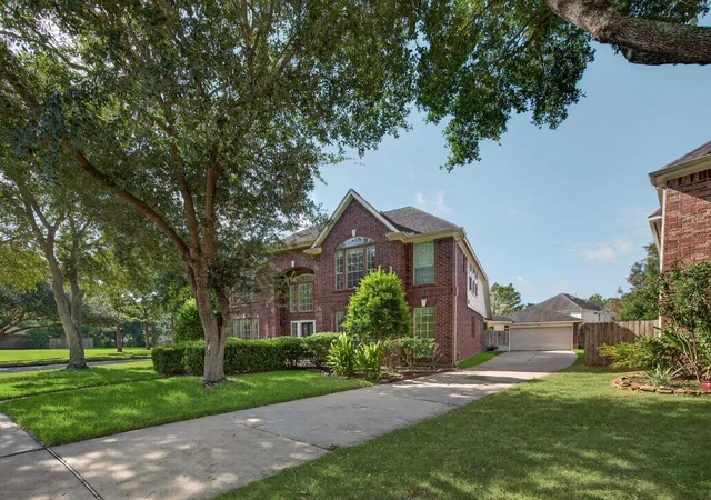 Photo 3 of Single family home for sale at 5326 Hanneck Valley Ln, Katy, TX 77450 | MLS# 20480887 | Listing updated on 2026-09-05