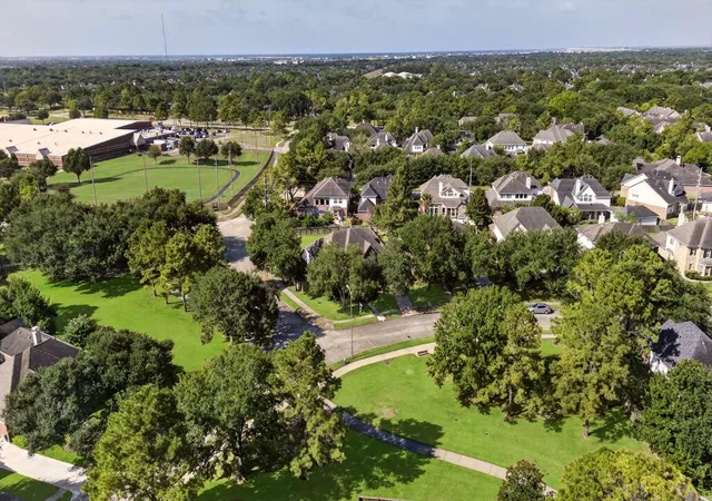 Photo 4 of Single family home for sale at 5326 Hanneck Valley Ln, Katy, TX 77450 | MLS# 20480887 | Listing updated on 2026-09-05