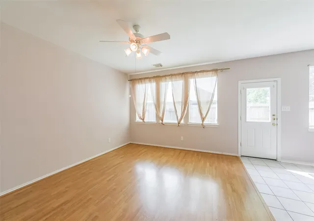 Photo 4 of Townhouse for sale at 6326 Veranda Green Trl, Humble, TX 77346 | MLS# 59523265 | Listing updated on 2026-09-16