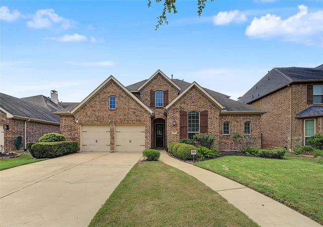 Photo 3 of Single family home for sale at 4226 Pebble Hts Ln, Sugar Land, TX 77479 | MLS# 50219540 | Listing updated on 2026-09-20