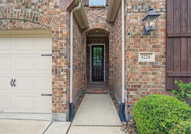 Photo 3 of Single family home for sale at 4226 Pebble Hts Ln, Sugar Land, TX 77479 | MLS# 50219540 | Listing updated on 2026-09-20