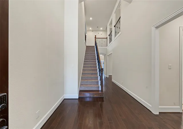 Photo 4 of Single family home for sale at 4226 Pebble Hts Ln, Sugar Land, TX 77479 | MLS# 50219540 | Listing updated on 2026-09-20