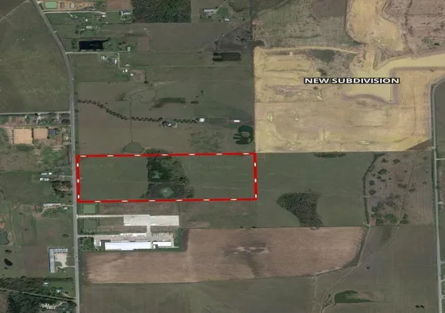 Photo 1 of Land for sale at 21300 Fm 362 Rd, Waller, TX 77484 | MLS# 77475168 | Listing updated on 2026-09-11