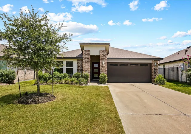 Photo 1 of Single family home for sale at 2630 Vanilla Sky Ln, La Marque, TX 77568 | MLS# 92952504 | Listing updated on 2026-09-20