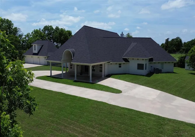 Photo 4 of Single family home for sale at 4726 Gainsborough Dr, Brookshire, TX 77423 | MLS# 18858464 | Listing updated on 2026-09-16