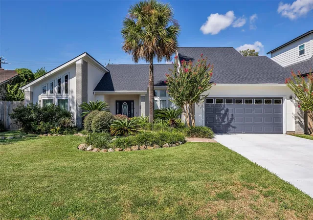 Photo 1 of Single family home for sale at 107 Shirleen Dr, Seabrook, TX 77586 | MLS# 8876058 | Listing updated on 2026-09-24