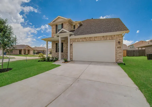 Photo 3 of Single family home for sale at 8438 Quiet Bay Dr, Baytown, TX 77523 | MLS# 35660197 | Listing updated on 2026-09-17