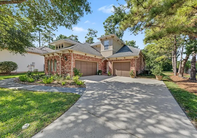 Photo 1 of Single family home for sale at 1219 Hamlet Way, Kingwood, TX 77339 | MLS# 37090926 | Listing updated on 2026-09-21