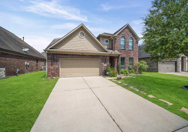 Photo 2 of Single family home for sale at 19126 Cardinal Grv Ct, Cypress, TX 77429 | MLS# 27569699 | Listing updated on 2026-09-16