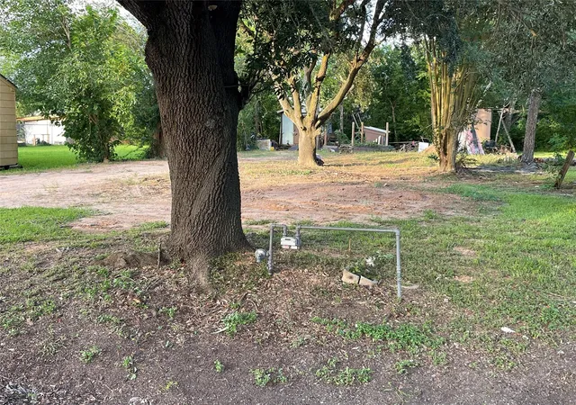 Photo 2 of Land for sale at 307 Ross St, La Marque, TX 77568 | MLS# 19257337 | Listing updated on 2026-09-10