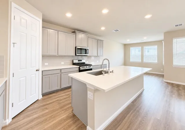 Photo 3 of Single family home for sale at 17215 Daylily Dune Way, Hockley, TX 77447 | MLS# 30654432 | Listing updated on 2026-09-15