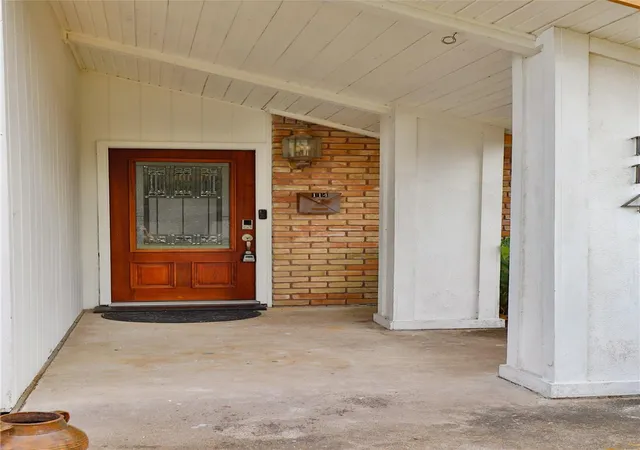 Photo 3 of Single family home for sale at 114 Persimmon Ln, Lake Jackson, TX 77566 | MLS# 56028340 | Listing updated on 2026-09-09