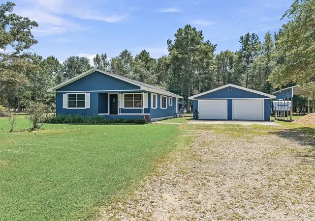Photo 1 of Single family home for sale at 696 County Rd 719, Buna, TX 77612 | MLS# 29918297 | Listing updated on 2026-09-02