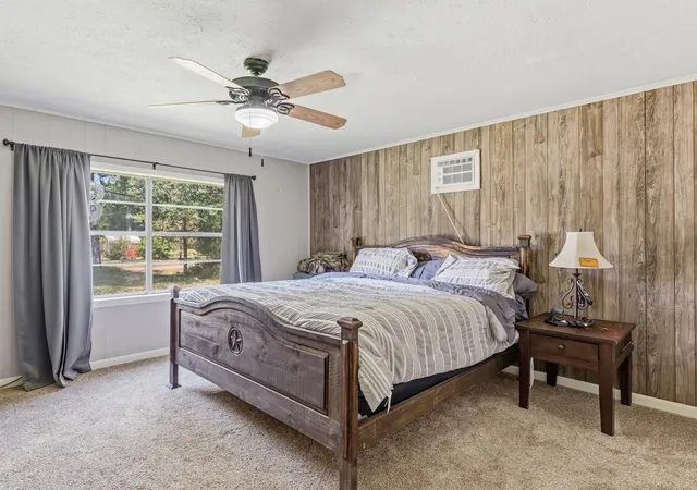 Photo 3 of Single family home for sale at 696 County Rd 719, Buna, TX 77612 | MLS# 29918297 | Listing updated on 2026-09-02