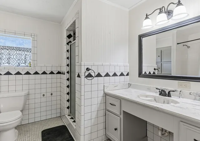 Photo 4 of Single family home for sale at 696 County Rd 719, Buna, TX 77612 | MLS# 29918297 | Listing updated on 2026-09-02