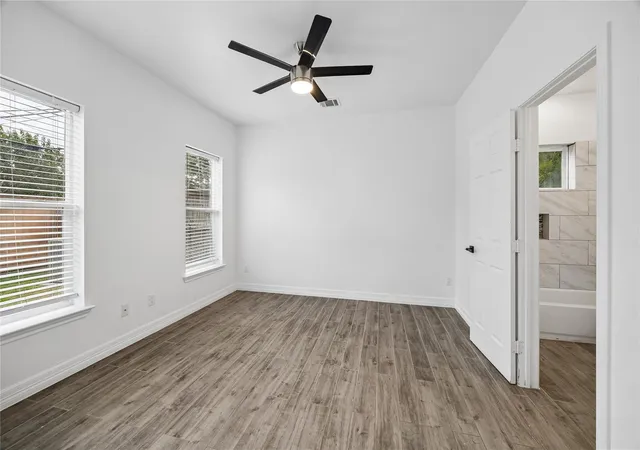 Photo 2 of Single family home for sale at 2032 Spenwick Dr, Houston, TX 77055 | MLS# 98253674 | Listing updated on 2026-09-22