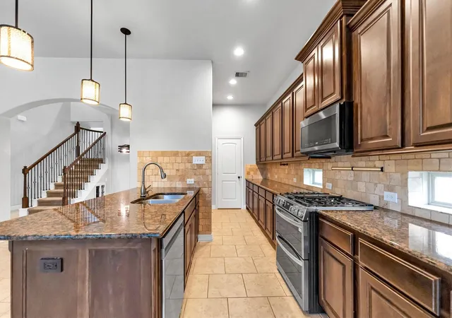 Photo 4 of Single family home for sale at 255 New Harmony Trl, Spring, TX 77389 | MLS# 73954354 | Listing updated on 2026-10-03