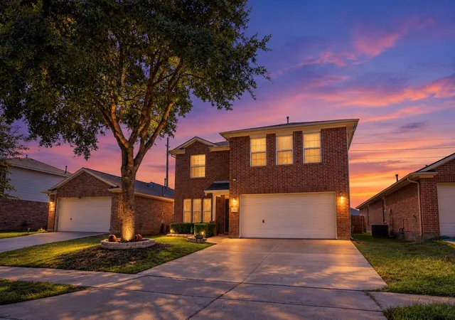 Single family home for sale at 8414 Orchard Mist Ln, Richmond, TX 77407 | MLS# 8502151