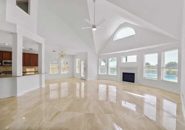 Photo 3 of Single family home for sale at 5611 Horseshoe Fls, Missouri City, TX 77459 | MLS# 27225001 | Listing updated on 2026-09-11