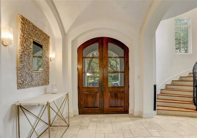 Photo 4 of Sale Pending at 3771 Childress St, Houston, TX 77005 | MLS# 59428166 | Listing updated on 2026-09-11