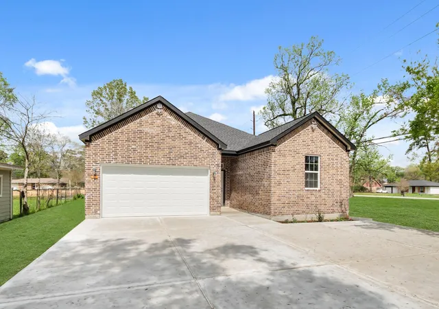 Photo 3 of Single family home for sale at 535 Corydon Dr, Huffman, TX 77336 | MLS# 6369499 | Listing updated on 2026-09-11