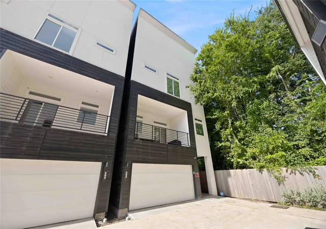 Photo 3 of Single family home for sale at 507 Schweikhardt St, Houston, TX 77020 | MLS# 72258330 | Listing updated on 2026-09-09
