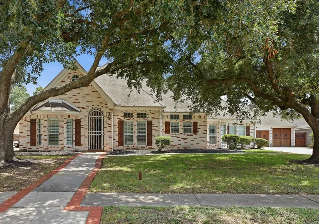 Photo 2 of Single family home for sale at 263 Wood Loop St, Houston, TX 77015 | MLS# 32272240 | Listing updated on 2026-09-22