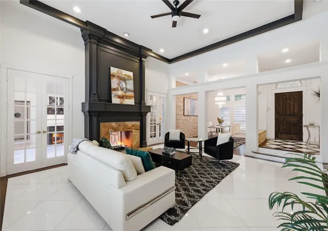 Photo 3 of Single family home for sale at 263 Wood Loop St, Houston, TX 77015 | MLS# 32272240 | Listing updated on 2026-09-22