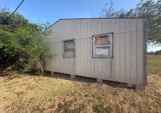 Photo 3 of Single family home for sale at 1234 Easterling Dr, Alice, TX 78332 | MLS# 55743178 | Listing updated on 2026-09-11