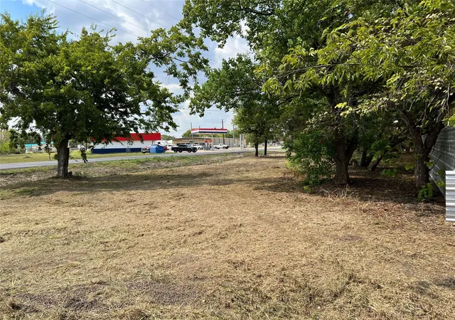 Photo 1 of Land for sale at 606 W Mcalpine St, Navasota, TX 77868 | MLS# 61449582 | Listing updated on 2026-09-21
