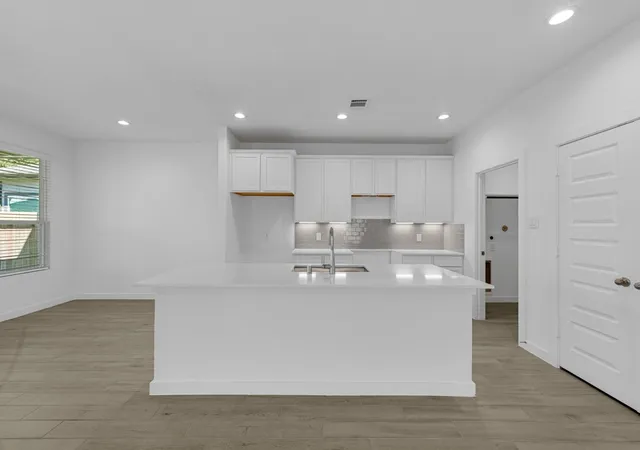 Photo 2 of Single family home for sale at 6343 Old Cypress Landing Ln, Humble, TX 77338 | MLS# 26562186 | Listing updated on 2026-10-02