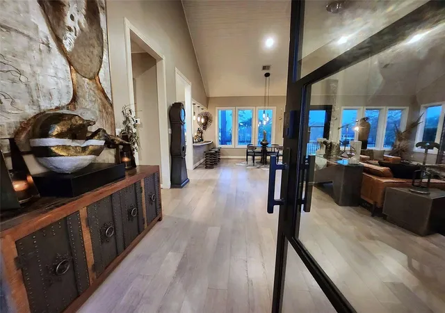 Photo 3 of Single family home for sale at 38 Fairway Park, Montgomery, TX 77356 | MLS# 23215937 | Listing updated on 2026-09-20