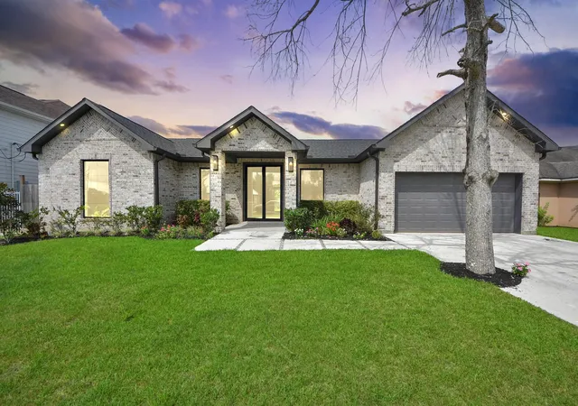 Photo 1 of Single family home for sale at 5806 Honey Grv Ave, Rosharon, TX 77583 | MLS# 85736302 | Listing updated on 2026-09-11