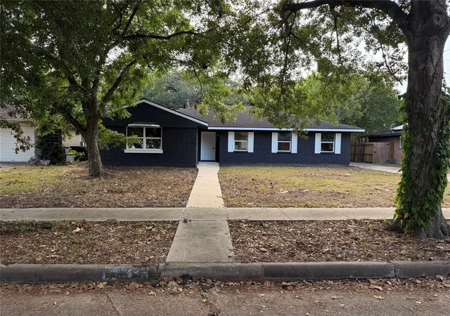 Photo 1 of Single family home for sale at 11410 Braewick Dr, Houston, TX 77035 | MLS# 76175604 | Listing updated on 2026-09-24