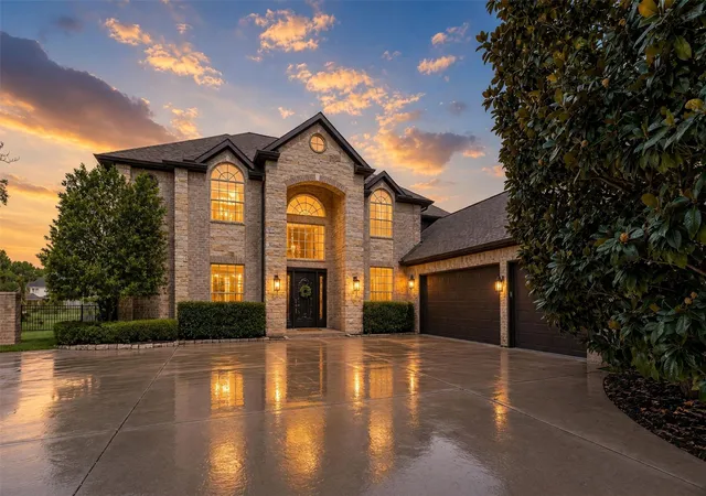 Photo 2 of Single family home for sale at 4302 Weston Dr, Fulshear, TX 77441 | MLS# 51480662 | Listing updated on 2026-09-19