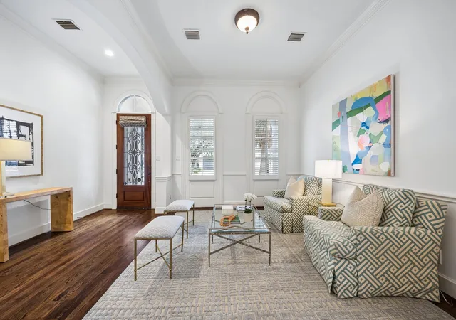 Photo 2 of Single family home for sale at 2214 Driscoll St, Houston, TX 77019 | MLS# 7308026 | Listing updated on 2026-09-24