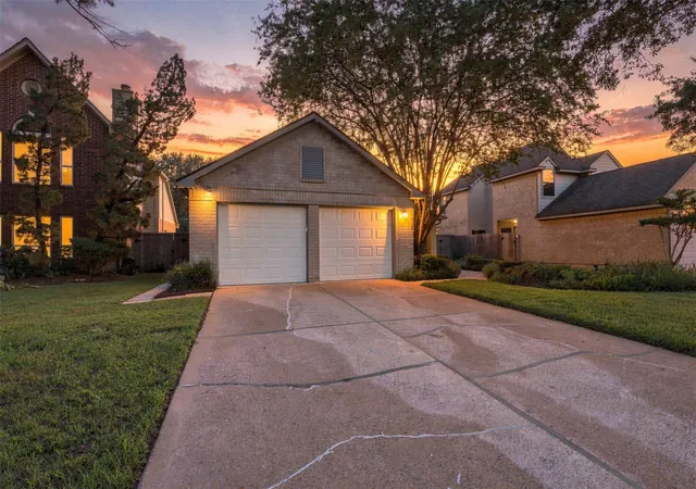 Photo 2 of Single family home for sale at 1438 Middlesbrough Ln, Missouri City, TX 77459 | MLS# 11151449 | Listing updated on 2026-09-26