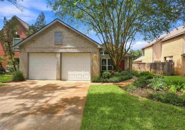 Photo 3 of Single family home for sale at 1438 Middlesbrough Ln, Missouri City, TX 77459 | MLS# 11151449 | Listing updated on 2026-09-26
