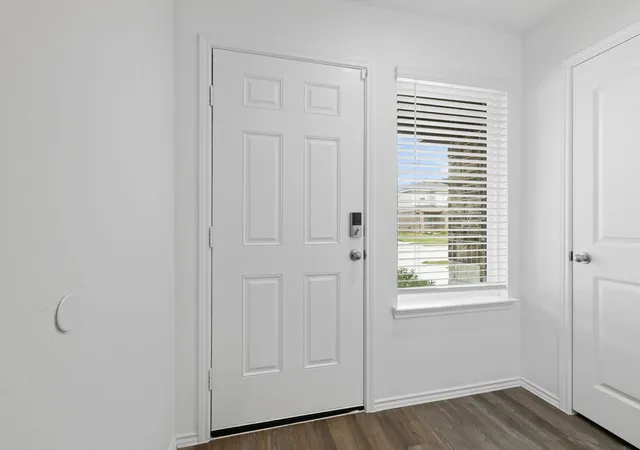 Photo 2 of Single family home for sale at 5710 Vintage Oakmont Dr, Spring, TX 77373 | MLS# 53646203 | Listing updated on 2026-10-12