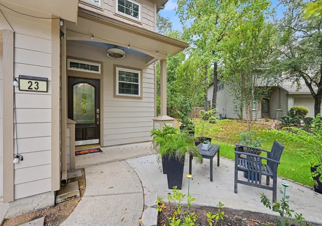 Photo 2 of Townhouse for sale at 23 Stone Arrow Pl, Spring, TX 77382 | MLS# 64286290 | Listing updated on 2026-09-05