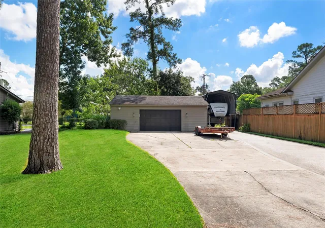 Photo 3 of Single family home for sale at 21602 Tophill Dr, Spring, TX 77388 | MLS# 27072096 | Listing updated on 2026-09-09