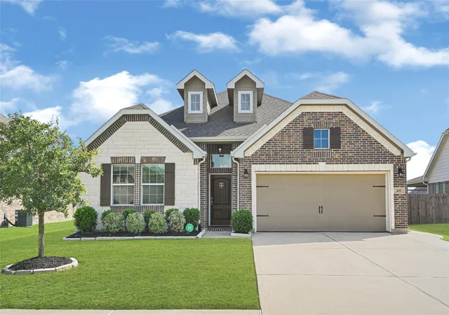 Photo 1 of Sale Pending at 207 San Marcos Dr, Baytown, TX 77523 | MLS# 81671896 | Listing updated on 2026-10-03