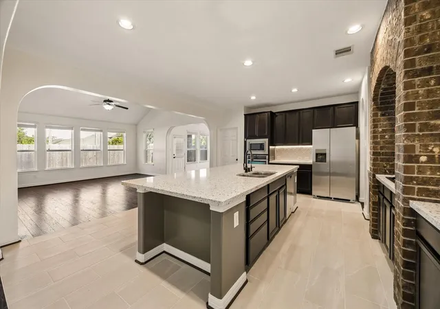 Photo 2 of Single family home for sale at 17702 Kathywood Dr, Tomball, TX 77377 | MLS# 23985915 | Listing updated on 2026-09-09