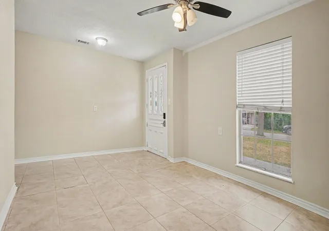 Photo 2 of Sale Pending at 1864 Bimini Way, Seabrook, TX 77586 | MLS# 39870400 | Listing updated on 2026-09-18