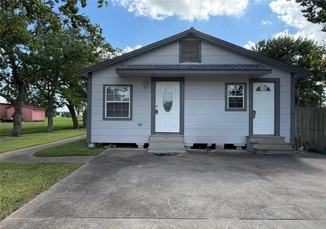 Photo 1 of Single family home for sale at 211 S Ave C, Freeport, TX 77541 | MLS# 16579704 | Listing updated on 2026-09-23